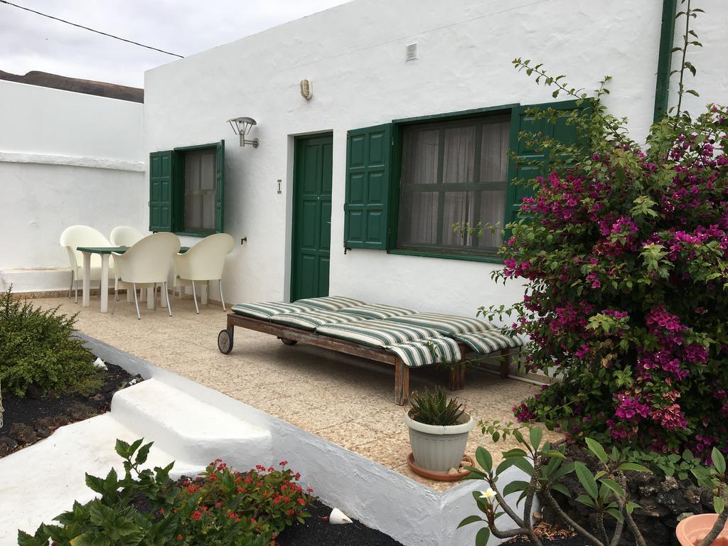 Apartamentos Los Vientos Orzola Exteriör bild