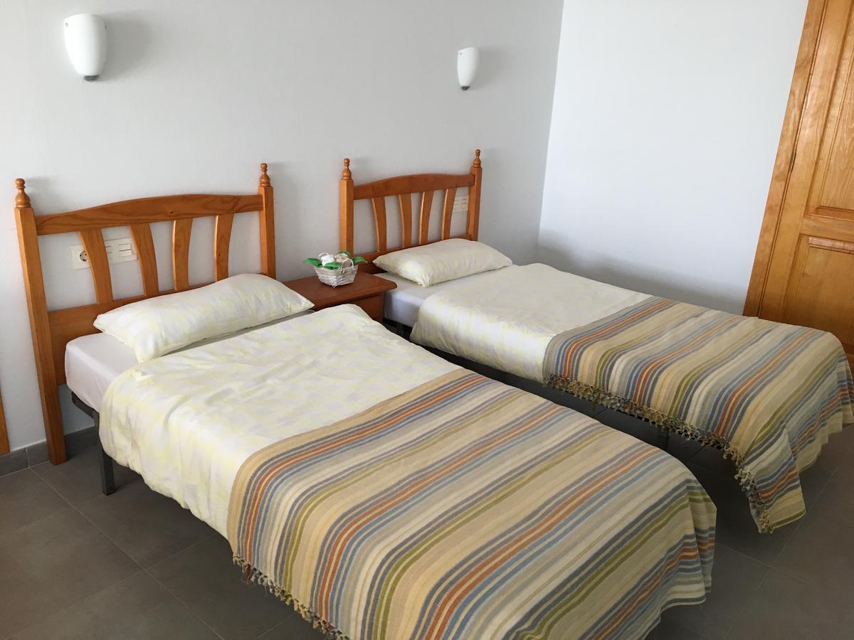 Apartamentos Los Vientos Orzola Exteriör bild