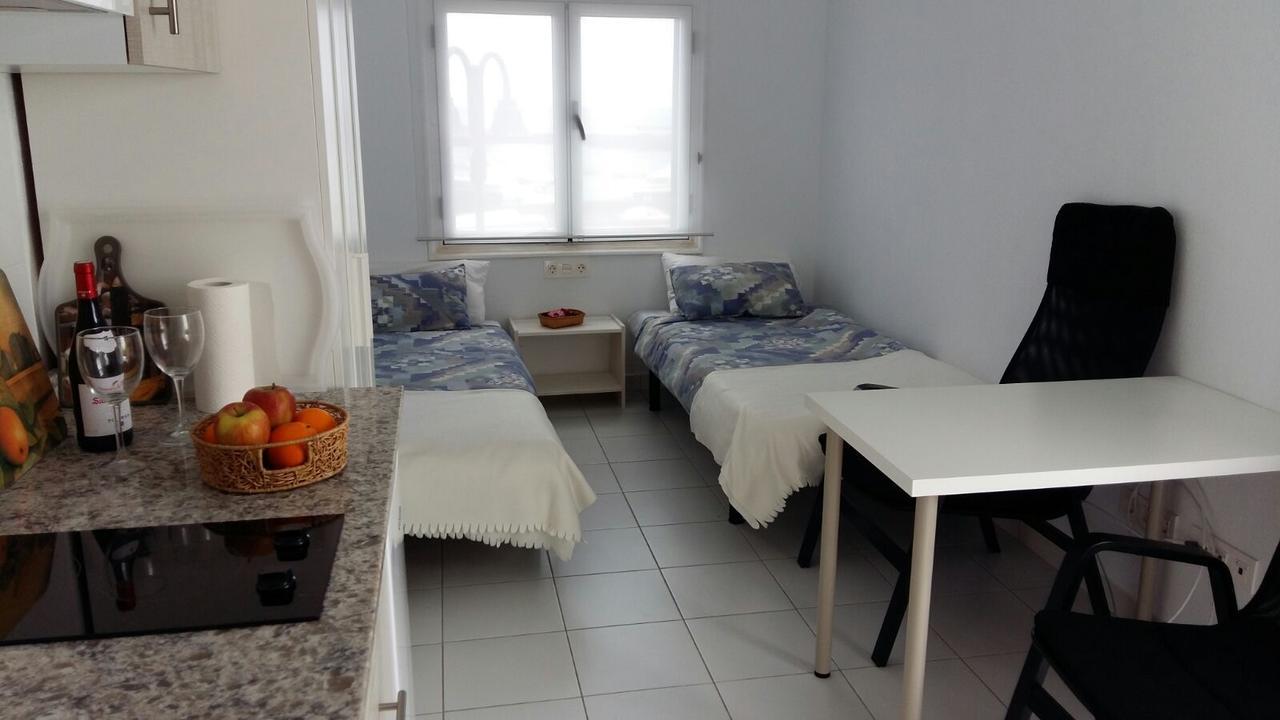 Apartamentos Los Vientos Orzola Exteriör bild
